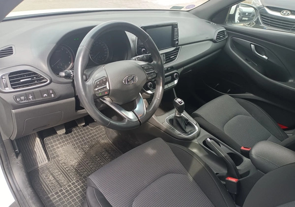 Hyundai I30 cena 54900 przebieg: 88948, rok produkcji 2019 z Rzeszów małe 326